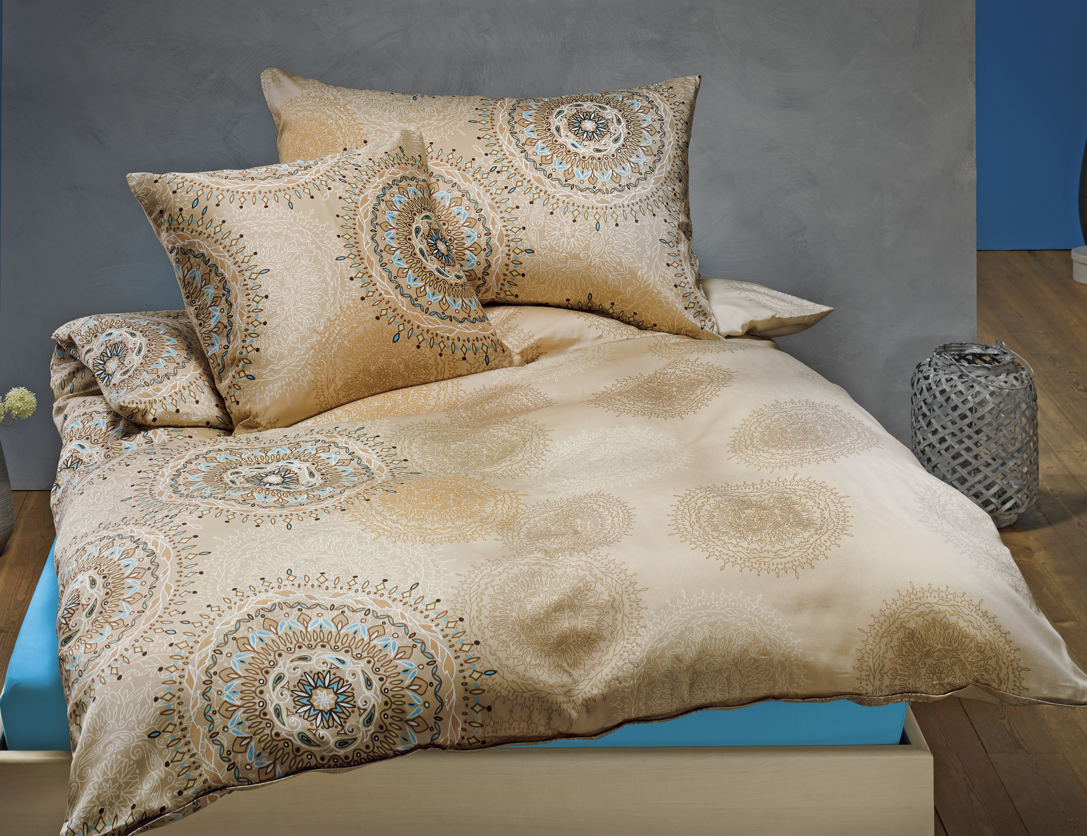Schlafzimmer gardinen romantisch: farbige fertig gardine ... Wohnzimmergardinen orientalisch