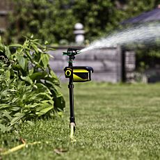 Tierabwehr-Wassersprinkler mit Solar-Akku