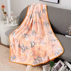 Couverture polaire de chauves-souris et des cotrouille à effet luminescent dans l'obscurité