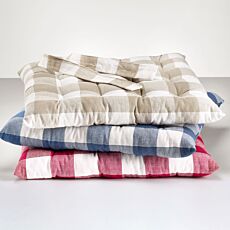 Coussin d'assise agrémenté d'un motif à carreaux