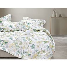 Linge de lit avec beau motif fleuri dans de doux tons de vert