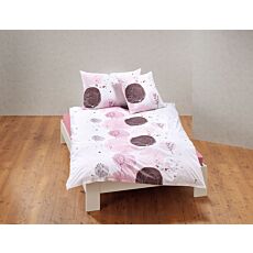 Linge de lit orné de cercles et de fleurs