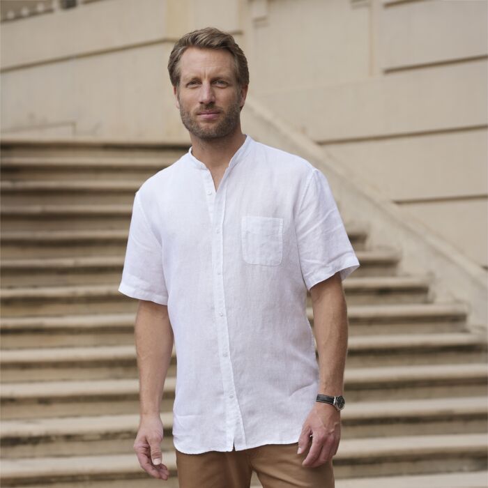 Chemise en lin à manches courtes et poche de poitrine