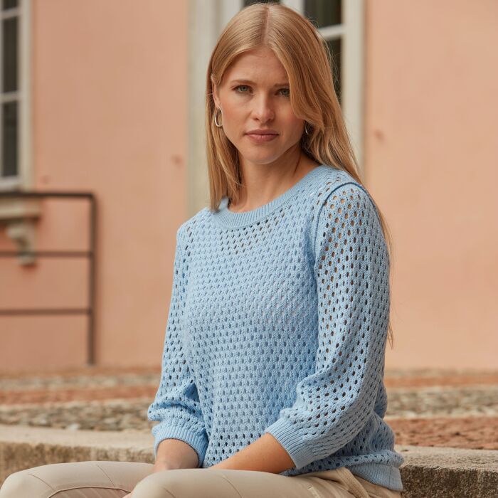 Pull-over ajouré en maille, à encolure arrondie