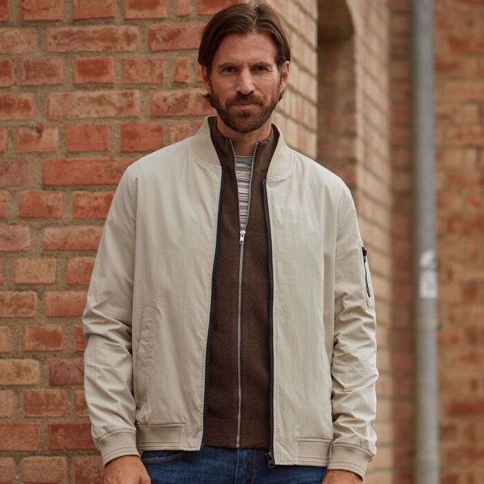 Blouson léger pour hommes au look sportif