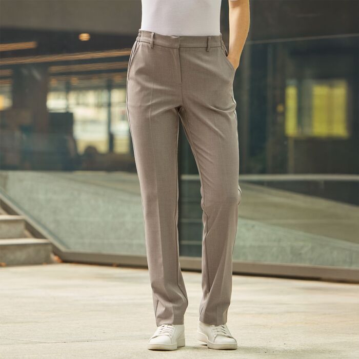 Pantalon de costume ajusté avec plis marqués