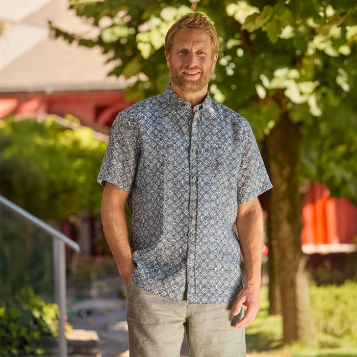 Chemise à manches courtes imprimée avec poche poitrine en lin