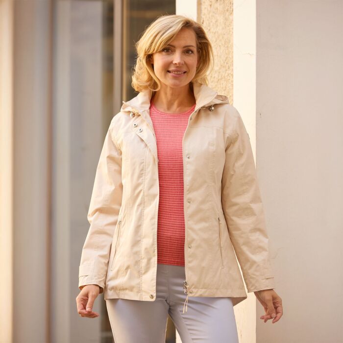 Wasserdichte Funktionsjacke mit abnehmbarer Kapuze