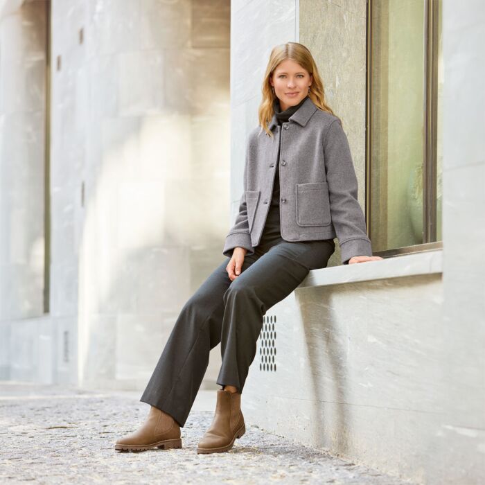 Veste courte hydrofuge avec patte de boutonnage