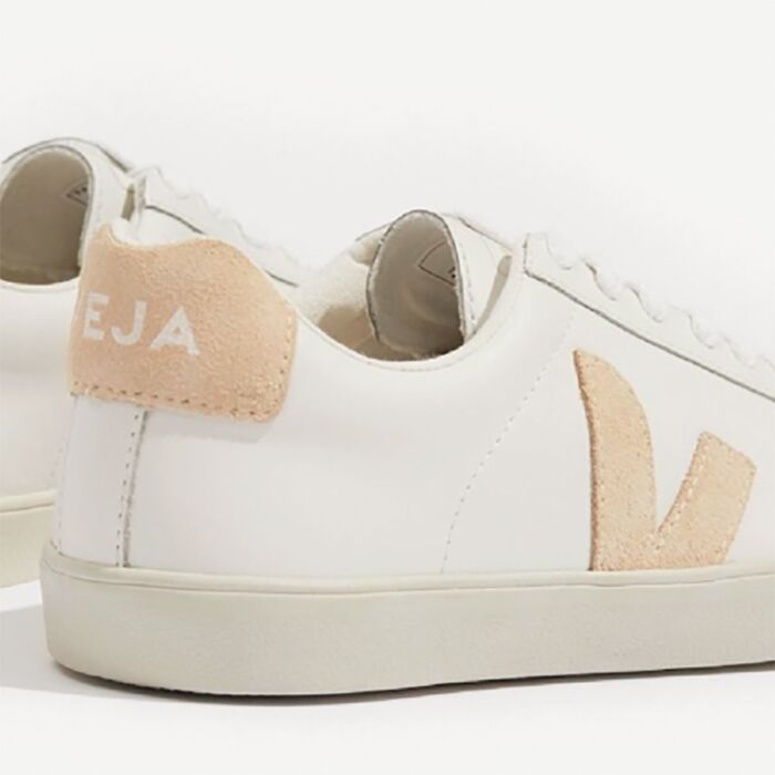 Nachhaltiger Veja Sneaker für Damen aus Leder