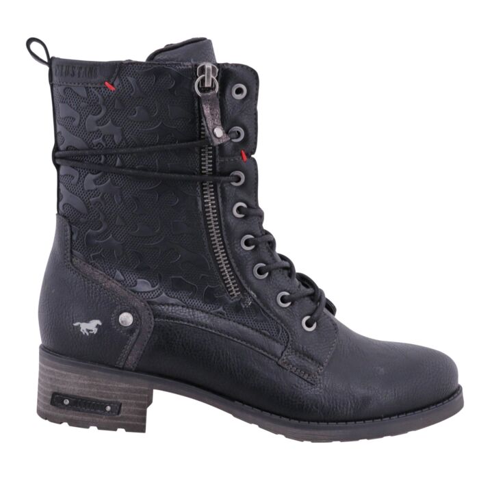 Modische Mustang Schnürstiefelette aus pflegeleichtem Softmaterial-Mix schwarz