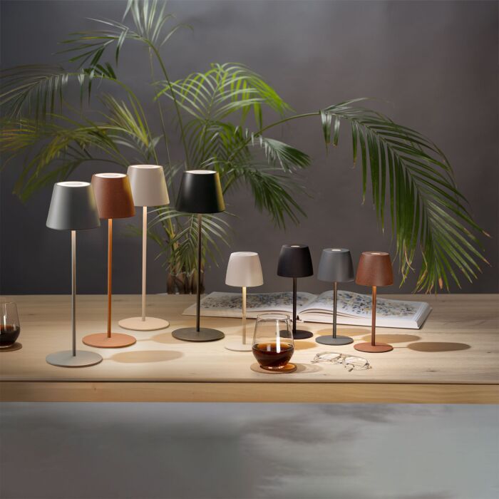 LED Tischleuchte mit Farbwechsel und Dimmfunktion