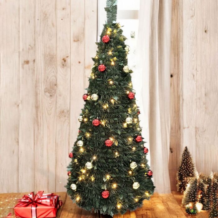 Künstlicher Tannenbaum mit LED–Licht
