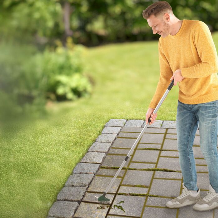 Brosse à joints avec grattoir et manche télescopique
