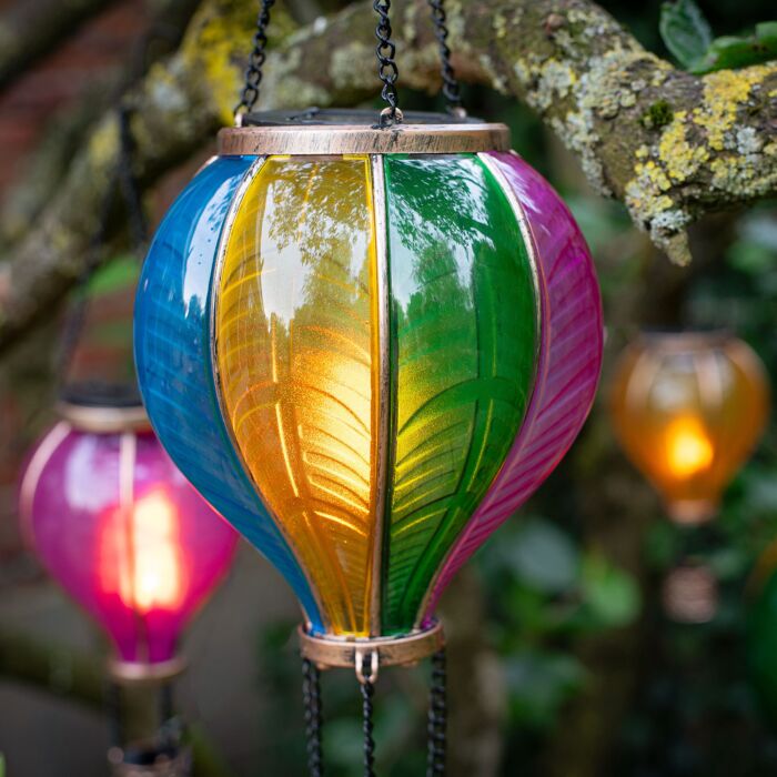 Lanterne type ballon montgolfière effet flamme à énergie solaire
