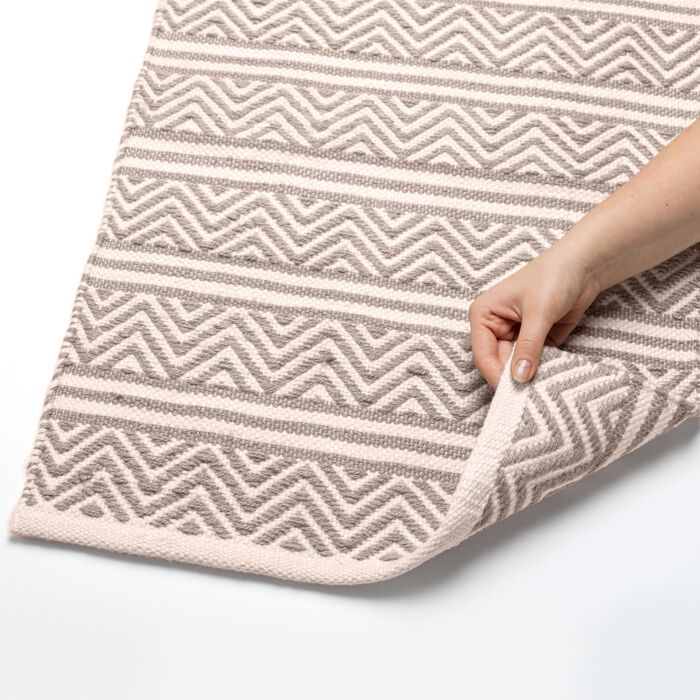 Badteppich Shaki aus recycelten PET-Flaschen