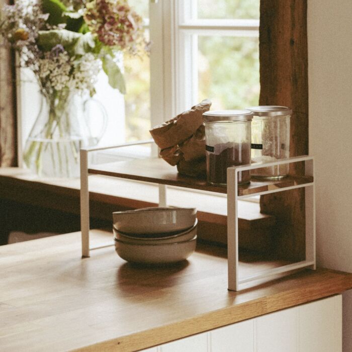 Étagère de cuisine Louisa en bois d'acacia