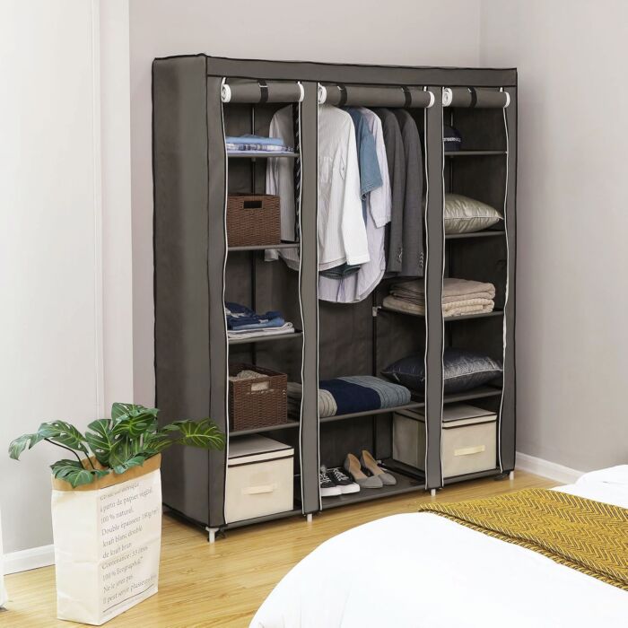 Armoire d'appoint avec tringle à vêtements et étagères