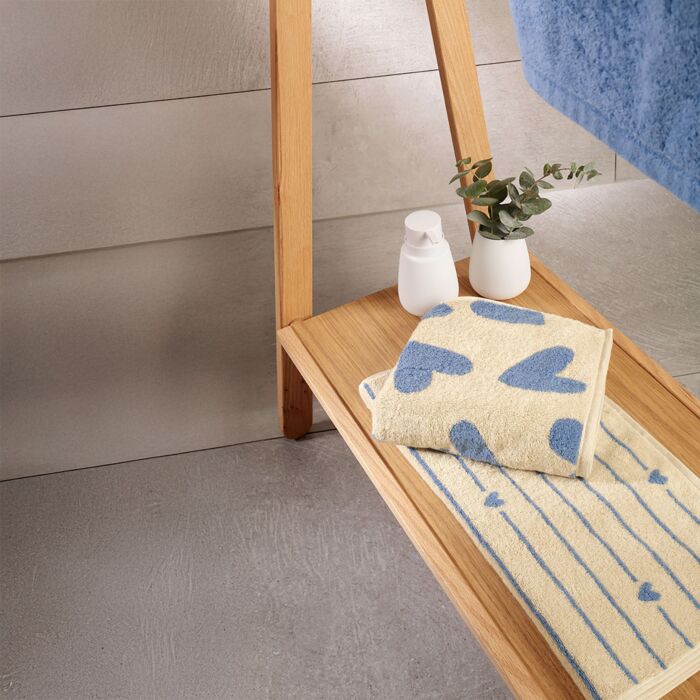 Cawö Frottierwäsche Lines & Hearts mit eingewebtem Design