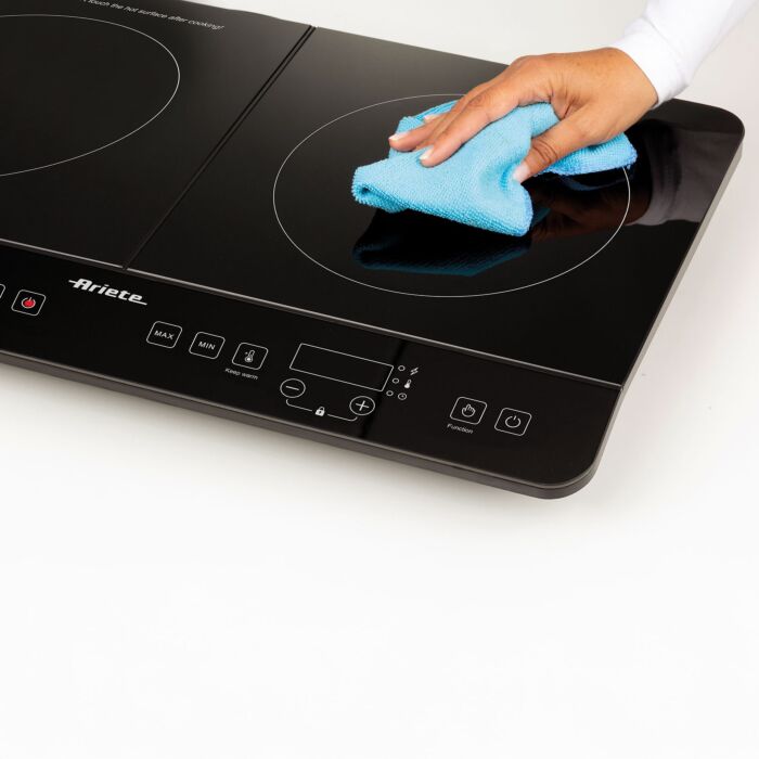 Double plaque à induction Ariete avec fonction de maintien au chaud pendant 2 heures