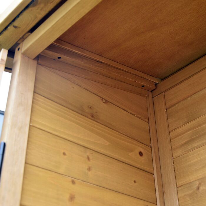 Geräteschrank aus Fichtenholz