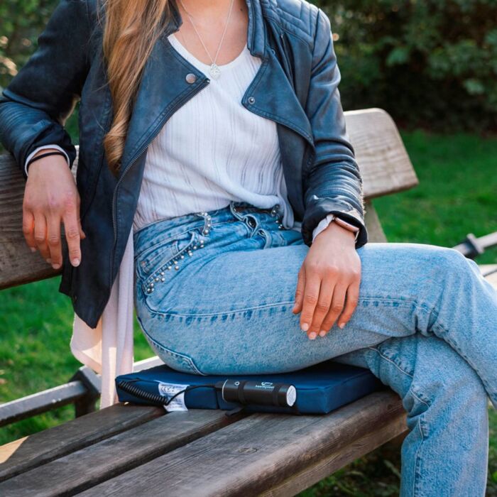Image of Heizkissen mit Powerbank blau bei Lehner Versand Schweiz