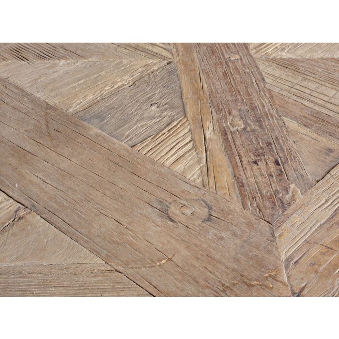Holztisch aus recyceltem Ulmenholz