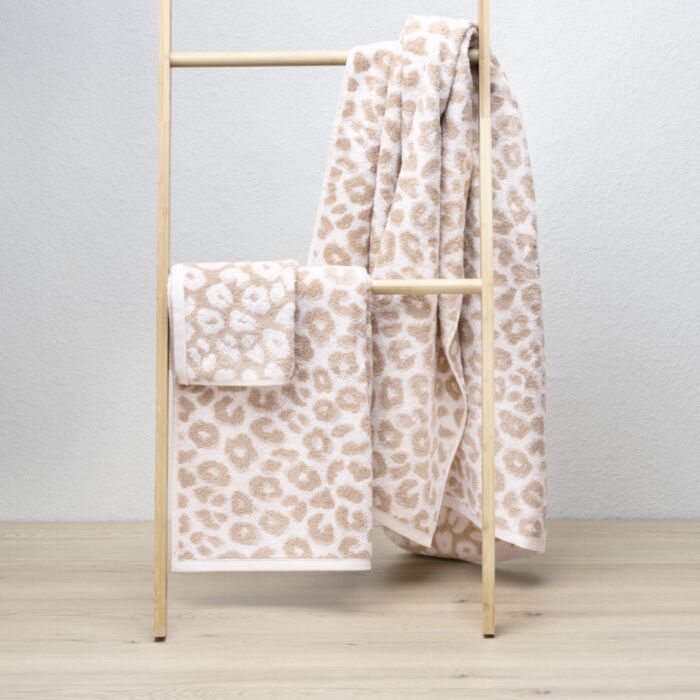 Frottierwäsche mit Leopardenmuster