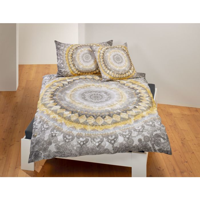 Image of em-es-te Bettwäsche mit grossem Mandala-Motiv, gold, 50x70 cm bei Lehner Versand Schweiz