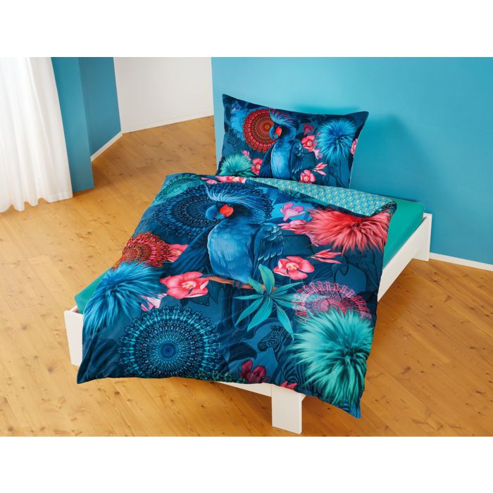 Image of hip Bettwäsche mit blauem Paradiesvogel und Blumenmotiven, mehrfarbig, 65x100 cm / 160x210 cm bei Lehner Versand Schweiz